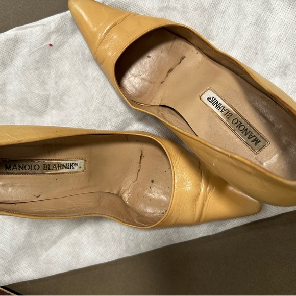 Manolo Blahnik pumps - Picture 3 of 4